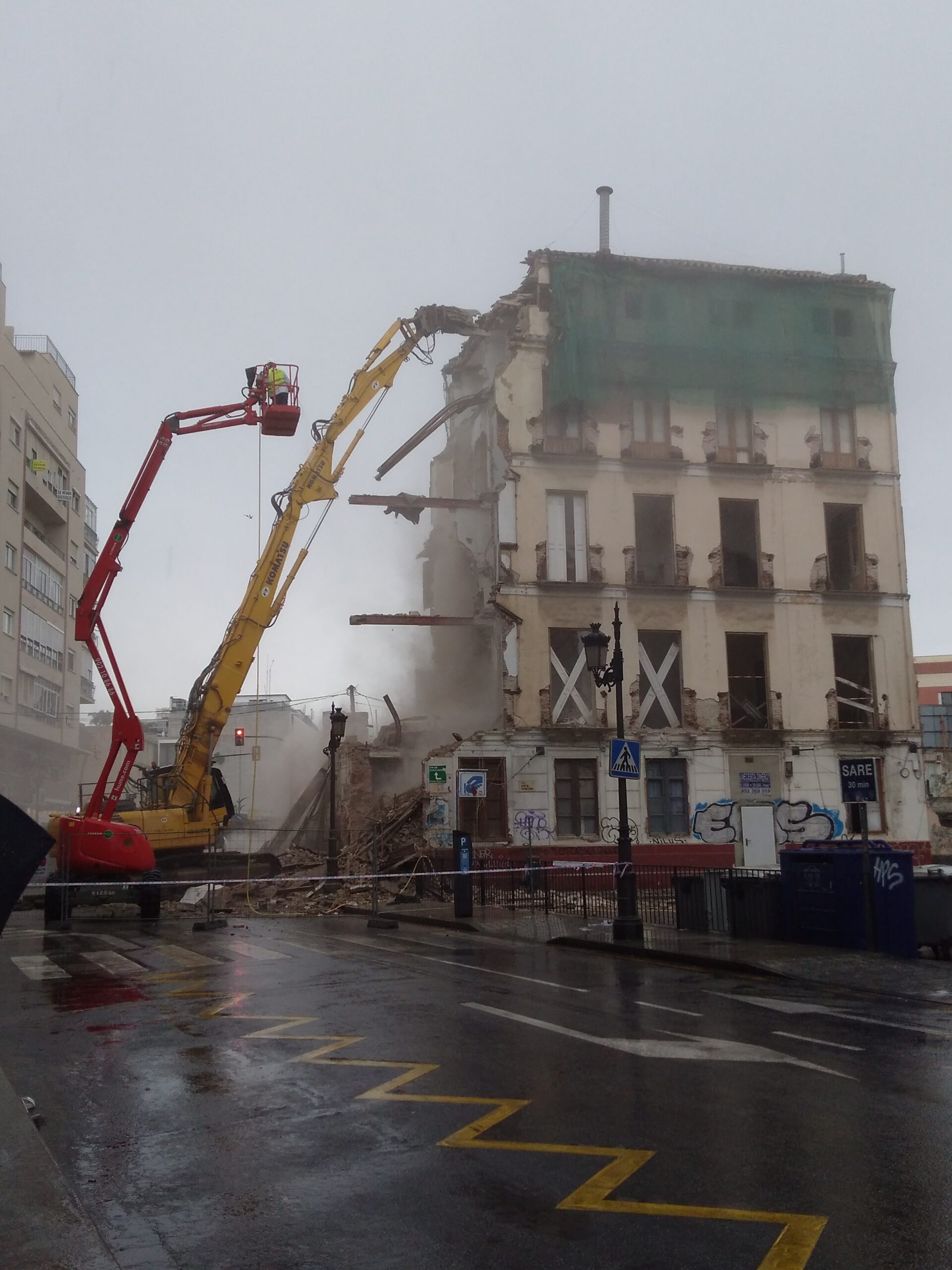 Casa para Isabel Loring Heredia, demolición vista desde calle Atarazanas, 30 marzo de 2019.