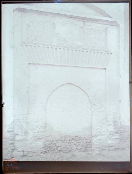 Fotografía de la Puerta nazarí de Zafra.